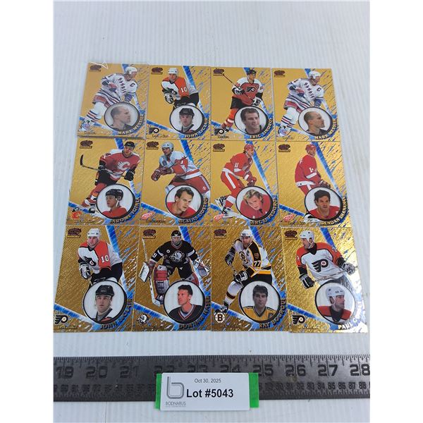 (12) Pacific 1997 NHL Collector Cards (Messier, Lindros, Hasek)