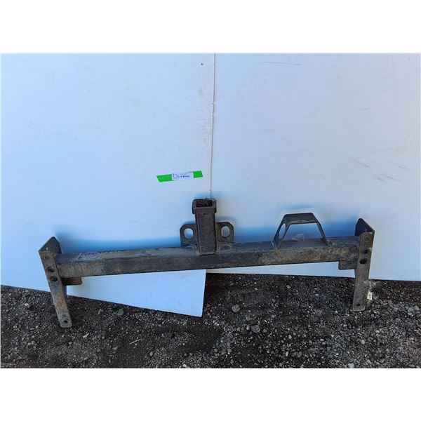 ** Truck Hitch 42.5" x 16", Cannot Ship