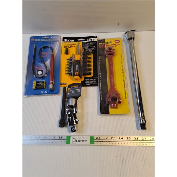 Torx Bit Socket Set,8 in 1 Socket Wrench,LED Light,Extensions and Universal Joint