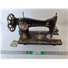 Image 1 : Vintage Singer Sewing Machine- As Is, Cannot Ship