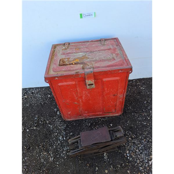 ** Vintage Ammunition Box 15x12x15", Floor Jack - As is - Pickup Only