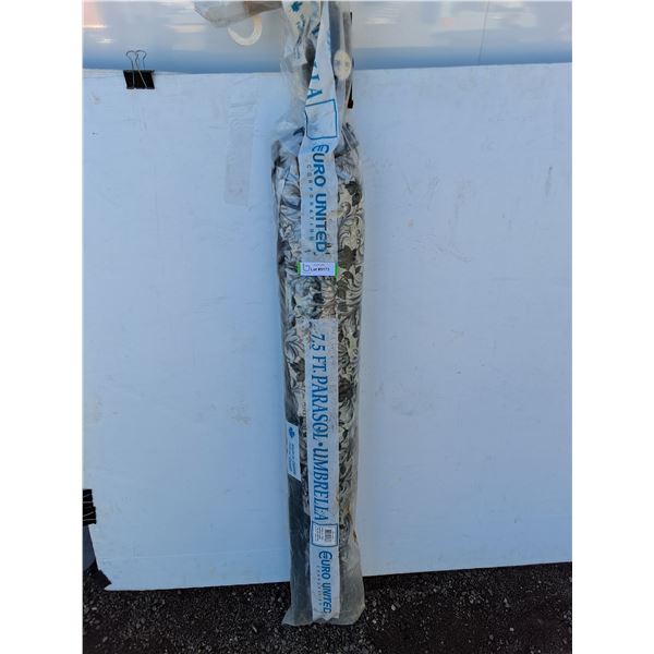 ** 7.5' Euro United Umbrella - Pickup Only