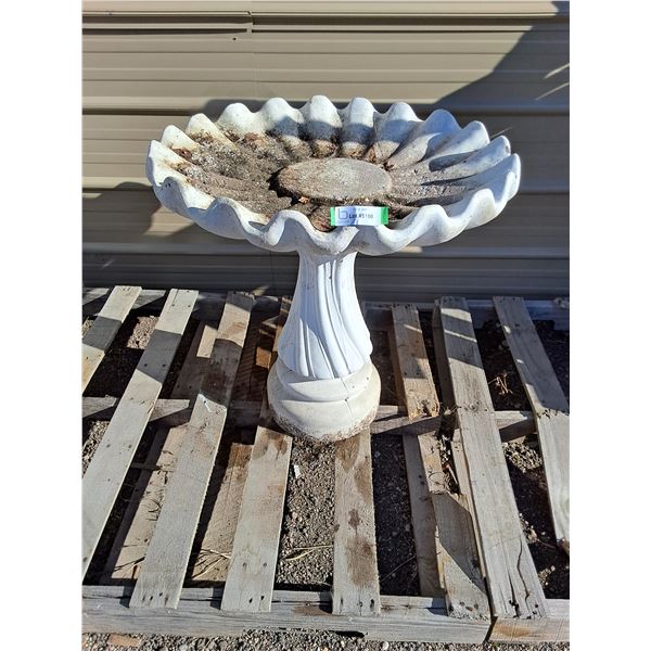 ** Concrete 2-Piece Bird Bath - 26" High x 27" Dia - Pickup Only
