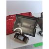 Image 3 : Regent Halogen Floodlamp, Vintage Pace CB-162 23-Channel CB Radio, Misc