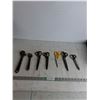 Image 1 : (5) Scissors,  (2) Wrenches