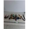 Image 1 : (21)Screwdrivers, crow bar