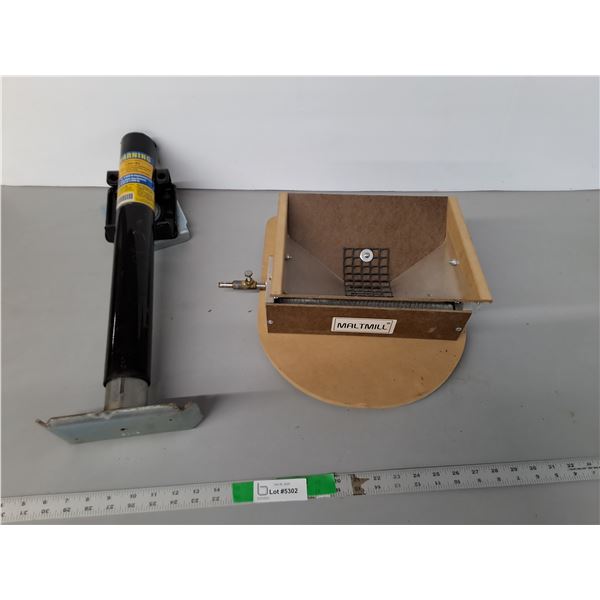 Malt Mill & Powerfist Implement Jack