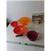 Image 2 : Chip & Dip Set, Silicone Strainer, Measuring Cup, Misc.