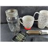Image 2 : Cups, Digital Cooking Thermometer, Pickling Jar