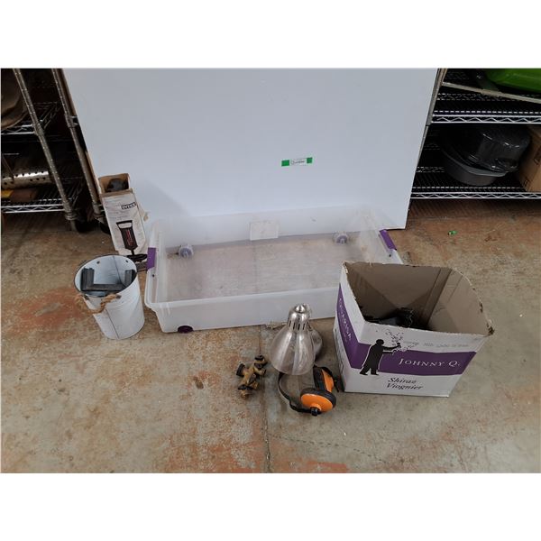 Double Quick Hand Pump, Planter, Desk Top Lamp, Noise Headphones, Plastic Tote, Misc, Cannot Ship