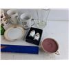 Image 6 : Various Mugs, Porcelain Salt & Pepper Shakers, Candles, Glass Vase, Flower Tapers, Misc