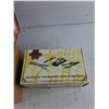 Image 4 : 1953 Corvette 1:24 Model Kit & Matchbox Collectibles Empty Box