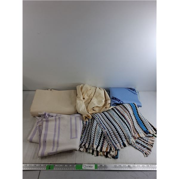 Beige/Creme Curtain 73" x 67" , Various Mats, Fabric