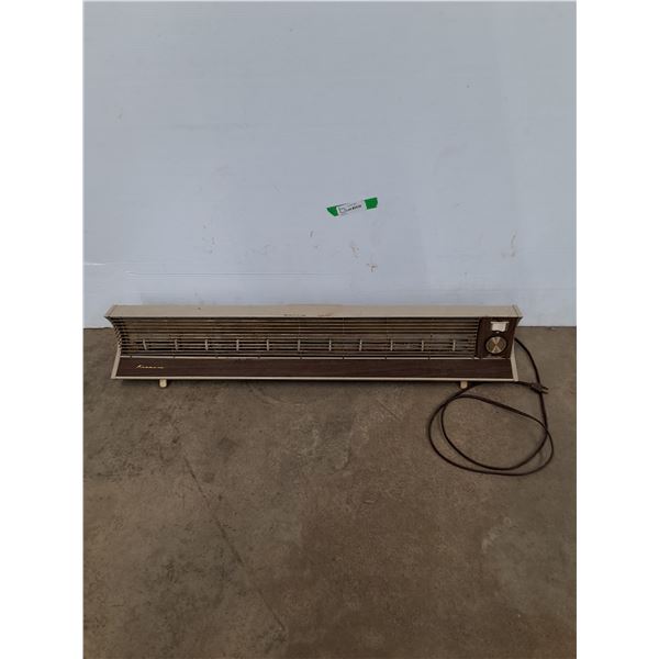 *Electric Kenmore Baseboard Heater, Powers On, 36.5" Long,  Cannot Ship