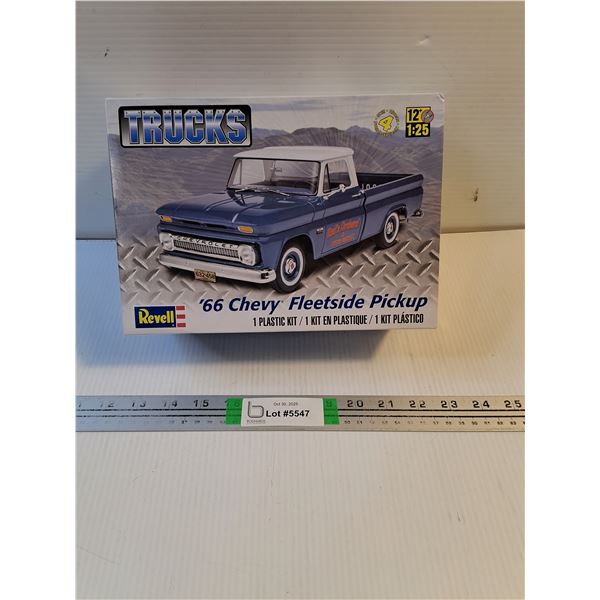 1966 Chevy Fleetside Model Kit