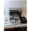 Image 1 : Kitchen Aid Countertop Oven- Powers On 18" x 11" x 10.5", Cannot Ship