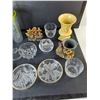 Image 2 : Salt & Pepper Shaker, Vase, Napkin Holder, Misc.