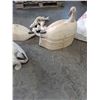 Image 2 : (18) Vintage Snow Goose Decoys