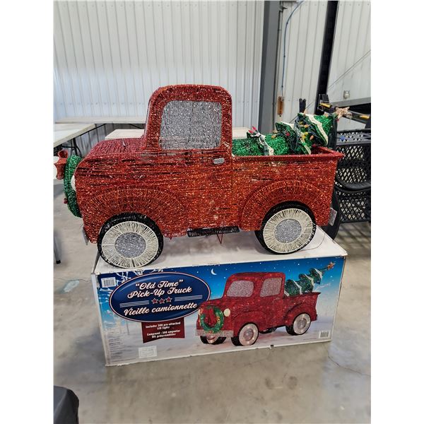 'Old Time Pickup Truck' Christmas Decoration with 300 Lights