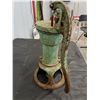 Image 4 : Smart Brockville Cast Iron Water Pump