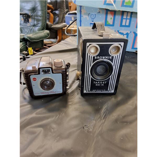 Brownie Target Six-16, Kodak Holiday Flash Cameras