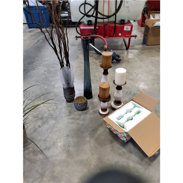 Set of Candleholders with Candles, 2 Vases, set of Glass Candleholders, Misc