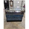Image 1 : Display Case