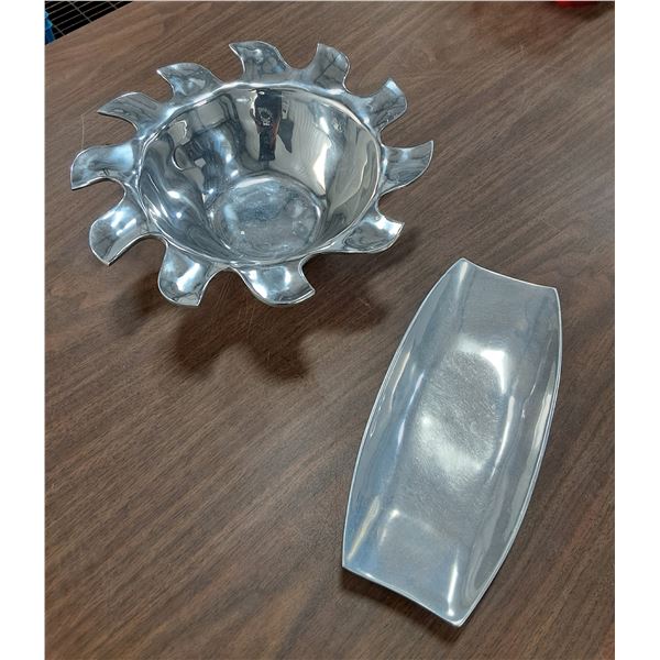 (2) Stainless Steel Decorative Pieces