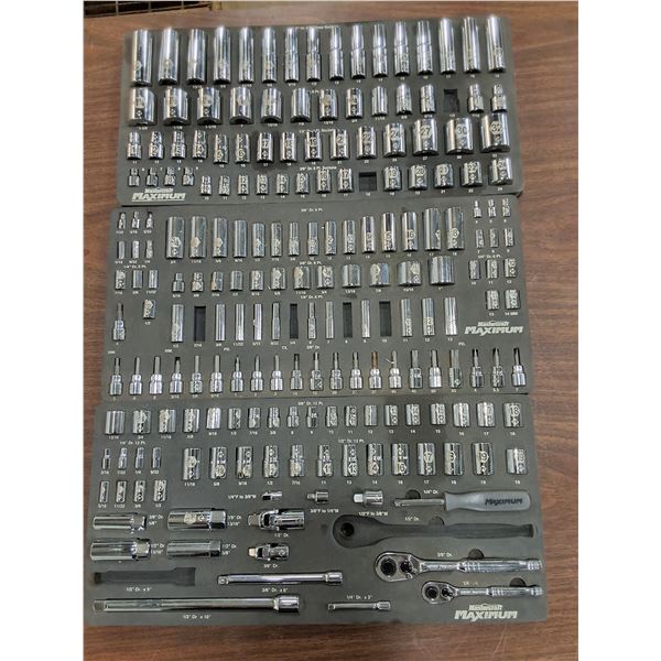 Metric/Standard Mastercraft Maximum Socket Set- some pieces missing