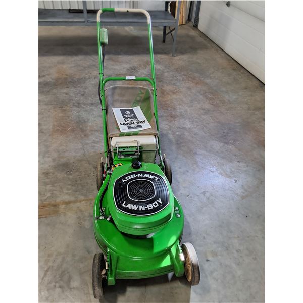 Lawn-Boy 2-cycle Gas Push Mower-runs