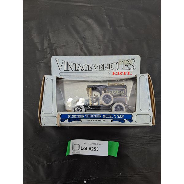 Vintage Vehicles 1/43 1913 Model T Van