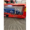 Image 3 : Racing Champions 1/64 1996 Edition Ford Stockcar with Racing Team Transporter