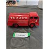 Image 1 : Texaco 1949 White Tilt Cab Truck