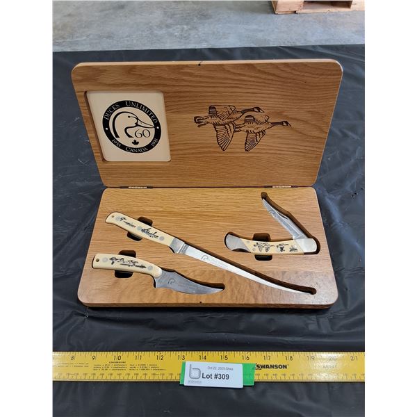 Ducks Unlimited Knife Set in Wooden Case