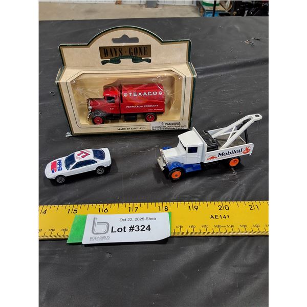 Texaco 1934 Mack Tanker, Mobiloil Tow Truck, Pepsi Car