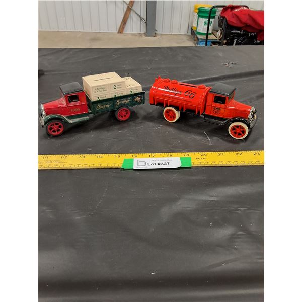 Phillips 66 and Christmas 1931 Hawkeye Trucks