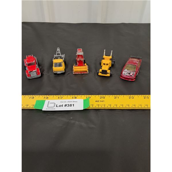(5) Die Cast Vehicles-Toys