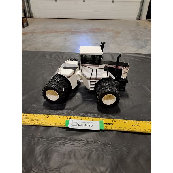 Big Bud 440 Power Shift Tractor Toy