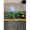 Image 4 : Die Cast ERTL John Deere Tractor and Grain Drill 452 Toys