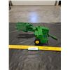 Image 1 : Die Cast ERTL John Deere 348 Baler Toy