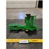 Image 6 : Die Cast ERTL John Deere 348 Baler Toy