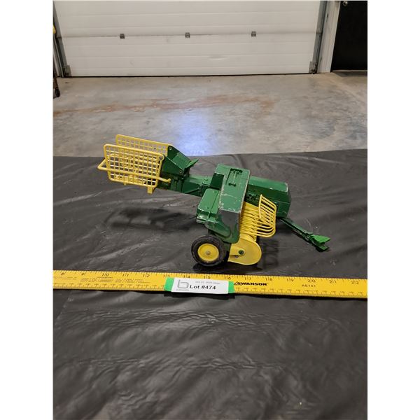 Die Cast ERTL John Deere Baler Toy