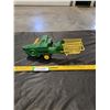 Image 3 : Die Cast ERTL John Deere Baler Toy