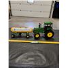 Image 3 : Die Cast John Deere Tractor with Anhydrous Ammonia Tank Toys