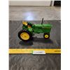 Image 4 : Die Cast John Deere Tractor Toy