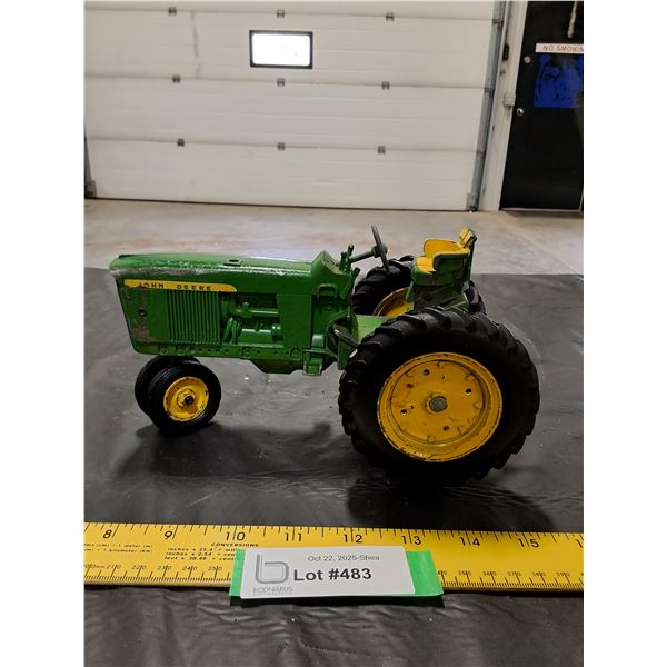 Die Cast John Deere Tractor Toy-missing exhaust stack