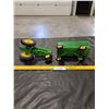 Image 6 : Die Cast ERTL John Deere Tractor and Tin John Deere Barge Wagon Toy
