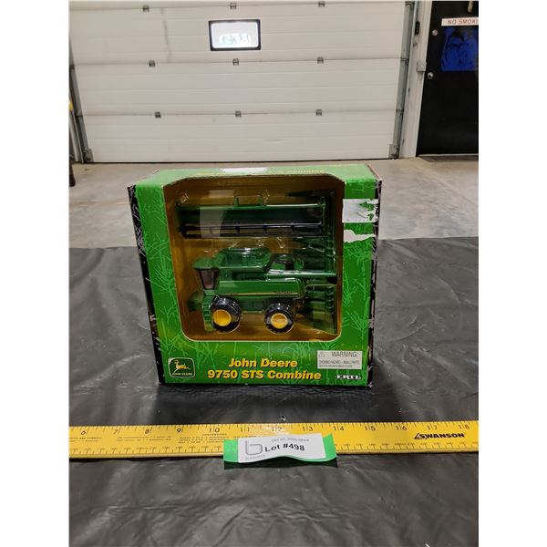Die Cast ERTL John Deere 9750 Combine Toy