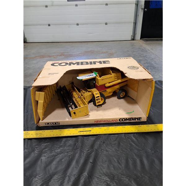 Die Cast New Holland Combine Toy