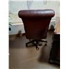 Image 5 : **Wood and Leather-Look Rolling Office Chair